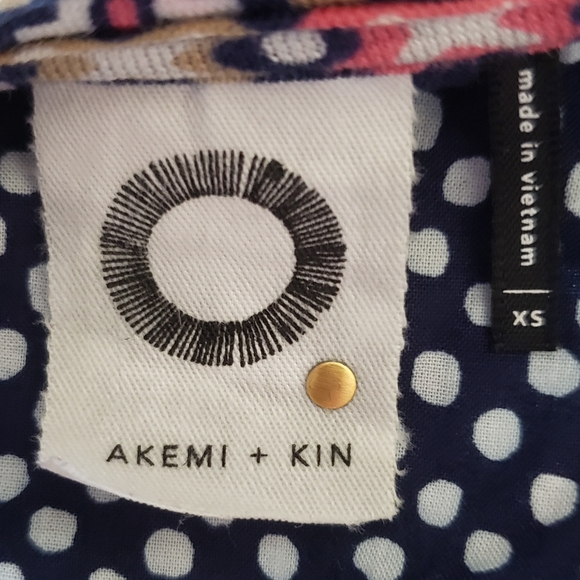 Anthropologie Akemi + Kin Asymmetrical Galapa Split Neck Tank Top - Picture 7 of 9